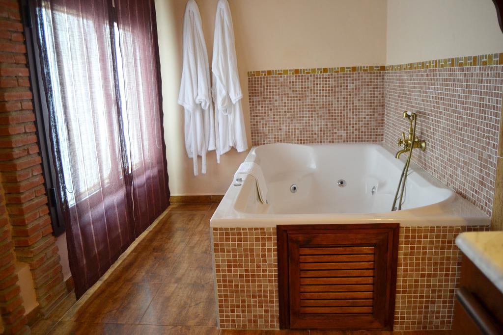 Rural El Mano Hotel Castril Bagian luar foto