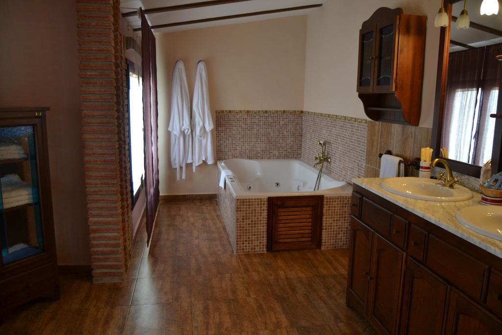 Rural El Mano Hotel Castril Bagian luar foto